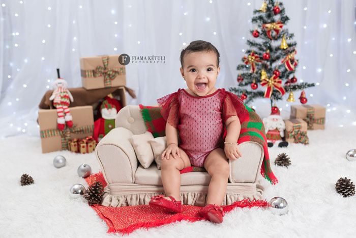 Ensaio de Natal para Bebê - Com Cenário e Roupinhas - Fiama Kétuli  Fotografia