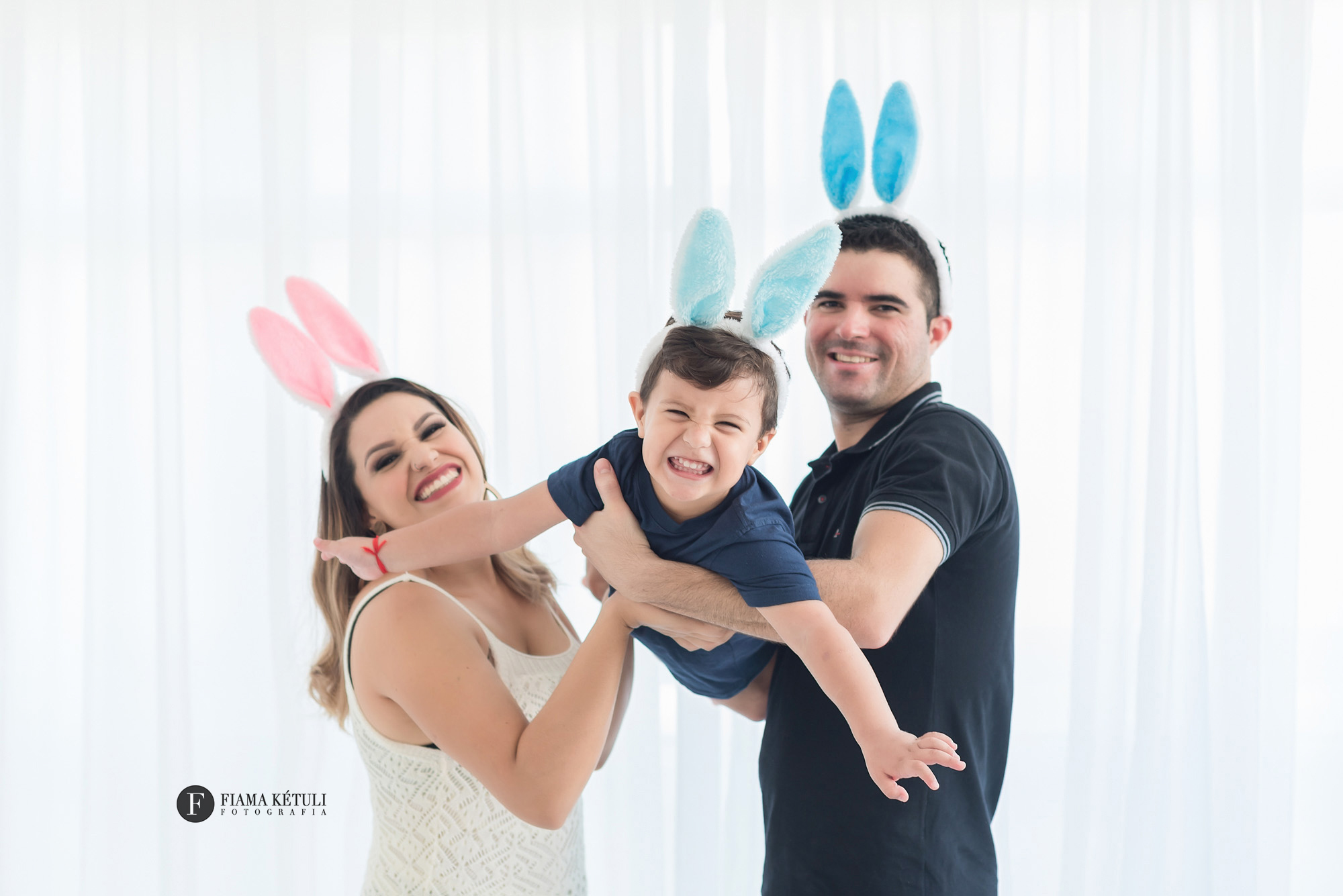 Ensaio família tema páscoa em Brasília 2020